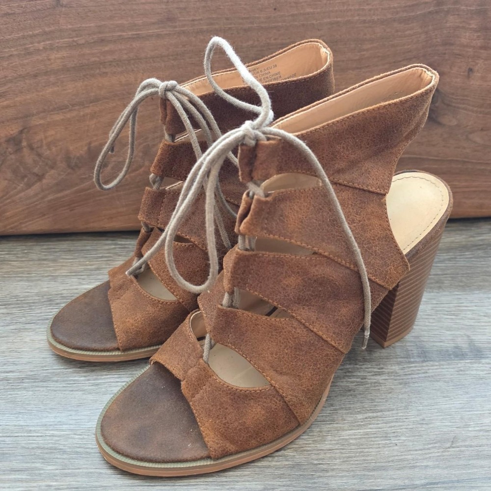 JustFab Malaney Brown Faux Suede Lace Up Block Heel Gladiator Sandals 8.5